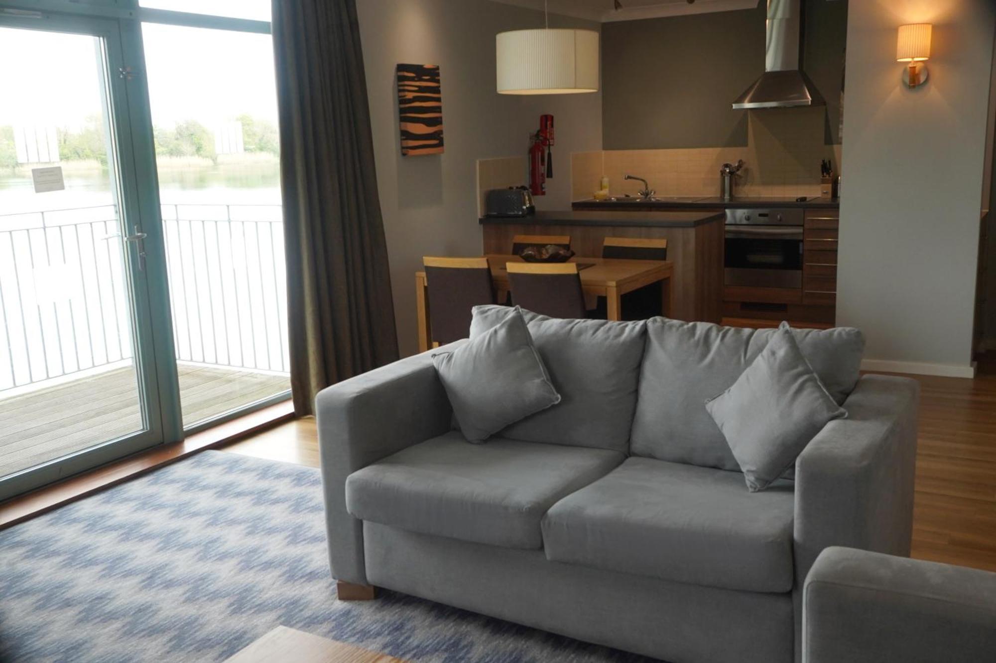 De Vere Cotswold Water Park Apartments Cirencester Kültér fotó